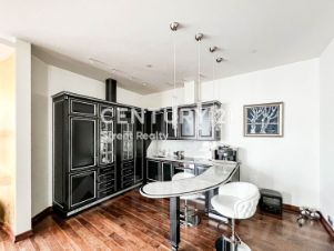 2-комн.апарт., 150 м², этаж 56