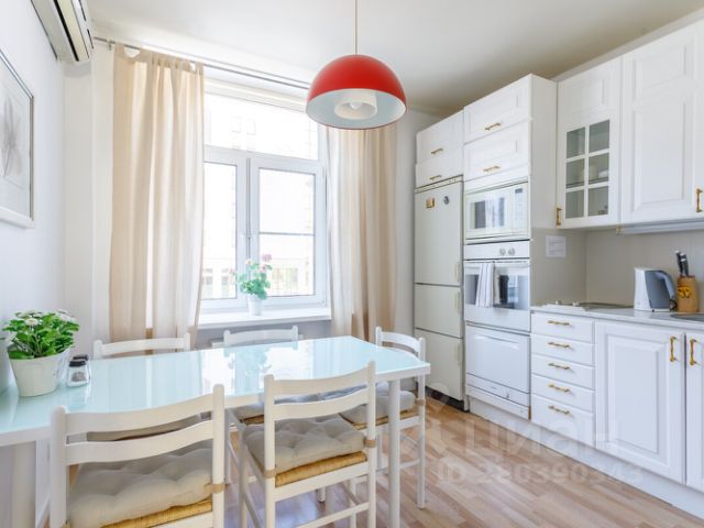 3-комн., 80 м², 3/8 этаж