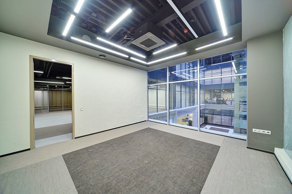 Бизнес Центр Верейская Плаза III (Vereyskaya Plaza III)