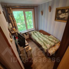 4-комн.кв., 49 м², этаж 3