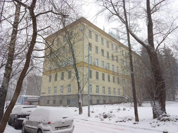 Административное здание на ул. 1-я Парковая, 7