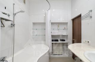 2-комн.кв., 74 м², этаж 4