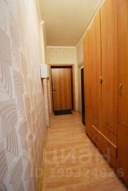 1-комн.кв., 42 м², этаж 3