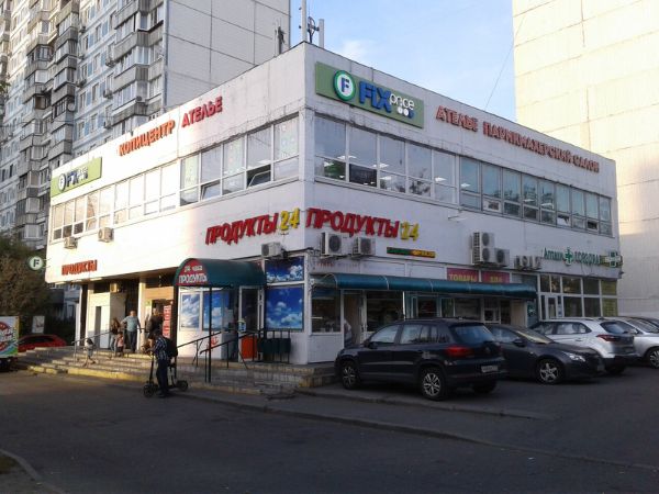 Торговый центр на ул. Таллинская, 17к1