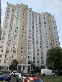 3-комн.кв., 77 м², этаж 4