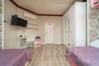 3-комн.кв., 140 м², этаж 6