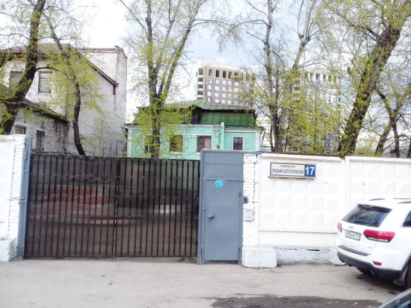 Отдельно стоящее здание в Среднем Золоторожском пер., 17