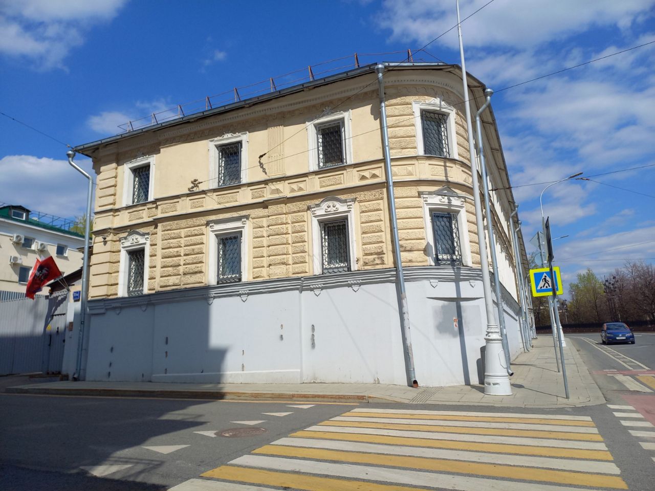 БЦ в Петропавловском переулке, 7/12с1
