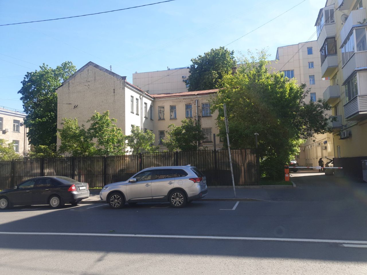 БЦ в Большом Трёхгорном пер., 15с2