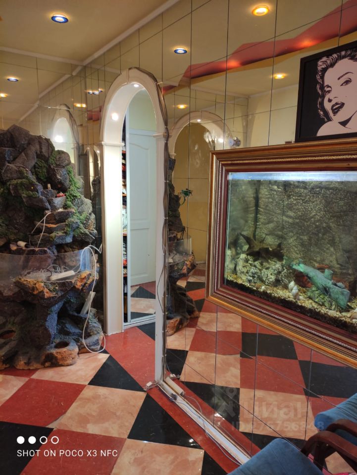 Продаю четырехкомнатную квартиру 107.2м² ул. Барышиха, 33, Москва, СЗАО ...