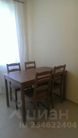 1-комн.кв., 40 м², этаж 4