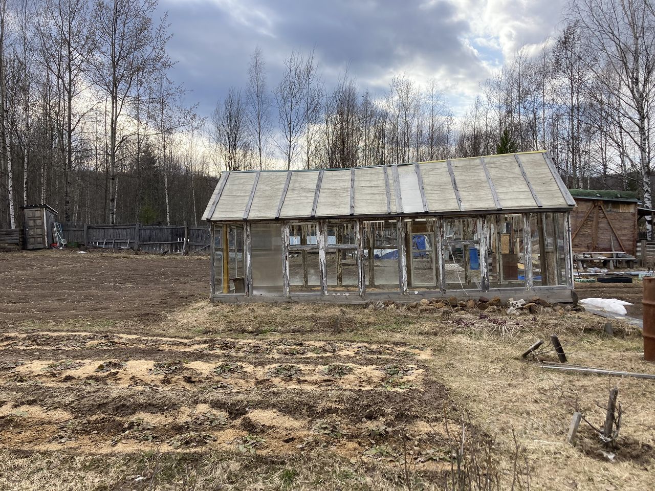 Купить загородную недвижимость на улице 9-я Садовая в садовое товарищество  Каменный Цветок в городе Губаха, продажа загородной недвижимости - база  объявлений Циан. Найдено 1 объявление