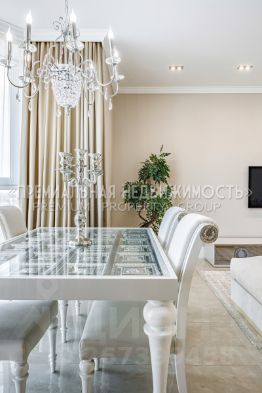 3-комн.кв., 165 м², этаж 21