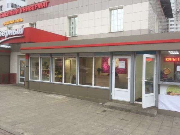 Торговый центр на Московском проспекте, 25