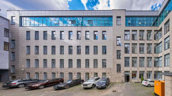 Бизнес-центр Сенатор на 18-й линии В.О., 29Ж
