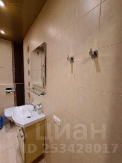 2-комн.кв., 65 м², этаж 13