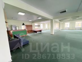 торг. площадь 350 м², этаж 2