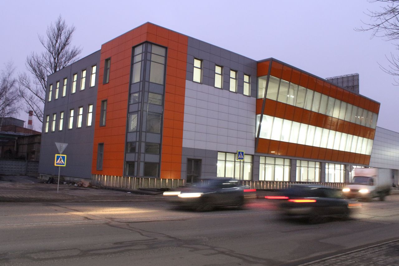 продажа помещений в ТЦ на ул. Корешкова, 1