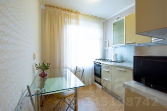 2-комн.кв., 50 м², этаж 2