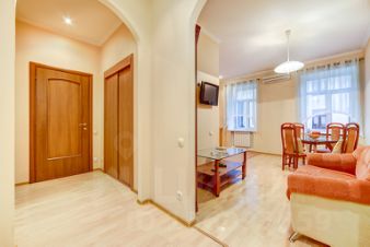 2-комн.кв., 80 м², этаж 4