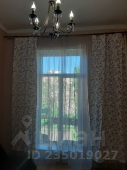 2-комн.кв., 65 м², этаж 4