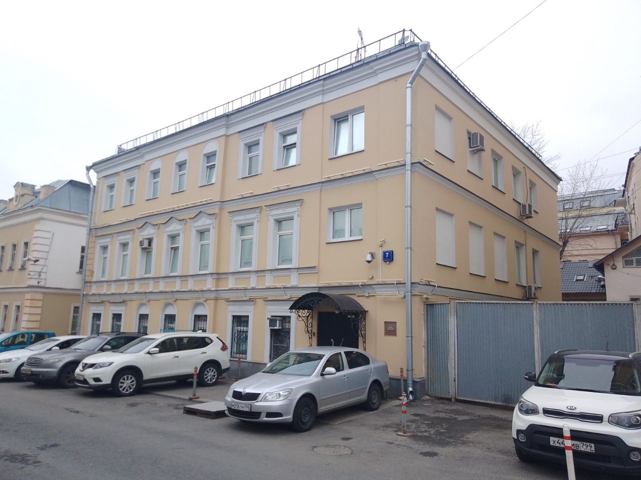 БЦ в Большом Кисельном пер., 7с1
