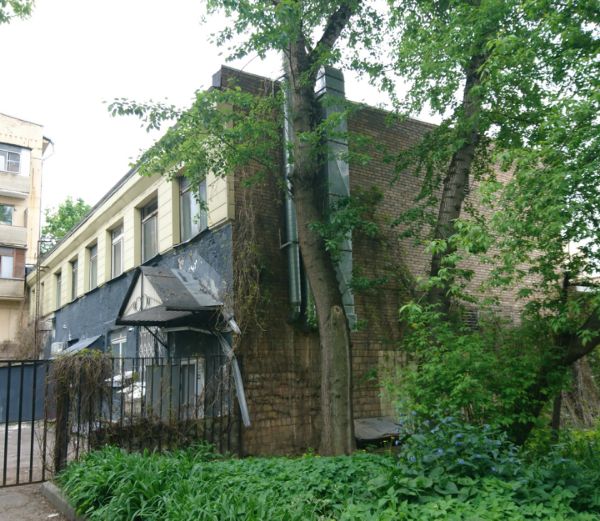 Торговый центр на ул. Литвина-Седого, 10с3