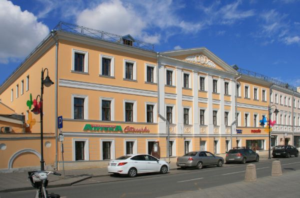 Административное здание на ул. Пятницкая, 16с1
