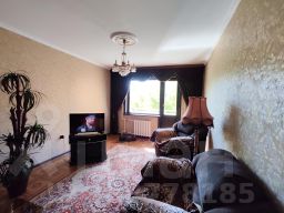 2-комн.кв., 52 м², этаж 3