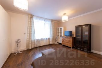 3-комн.кв., 77 м², этаж 1