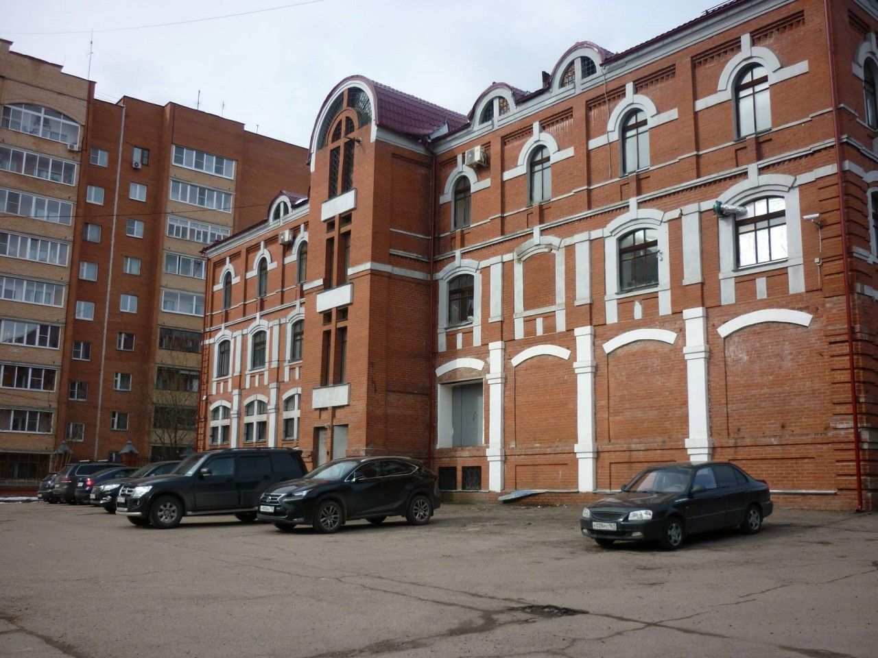 аренда помещений в ТЦ на проспекте Красной Армии, 52