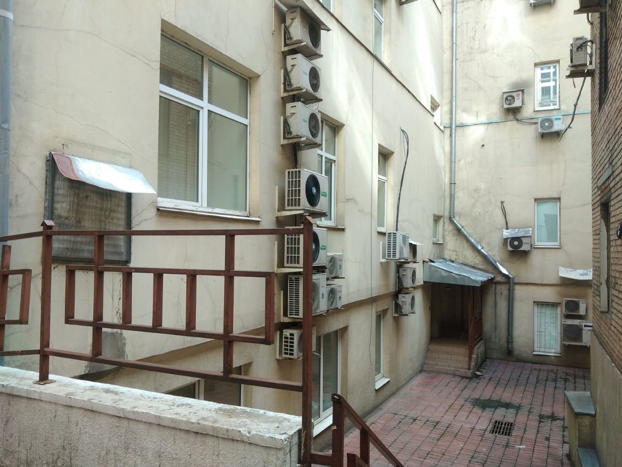 продажа помещений в БЦ Ленинский 6