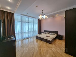 4-комн.кв., 175 м², этаж 2