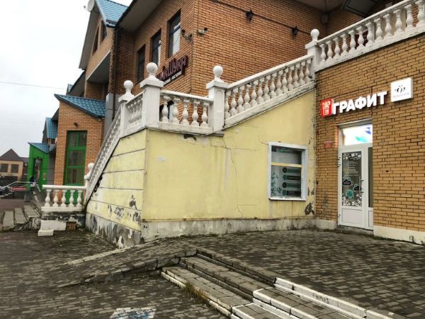 Торгово-офисный комплекс на ул. Семенюка, 9