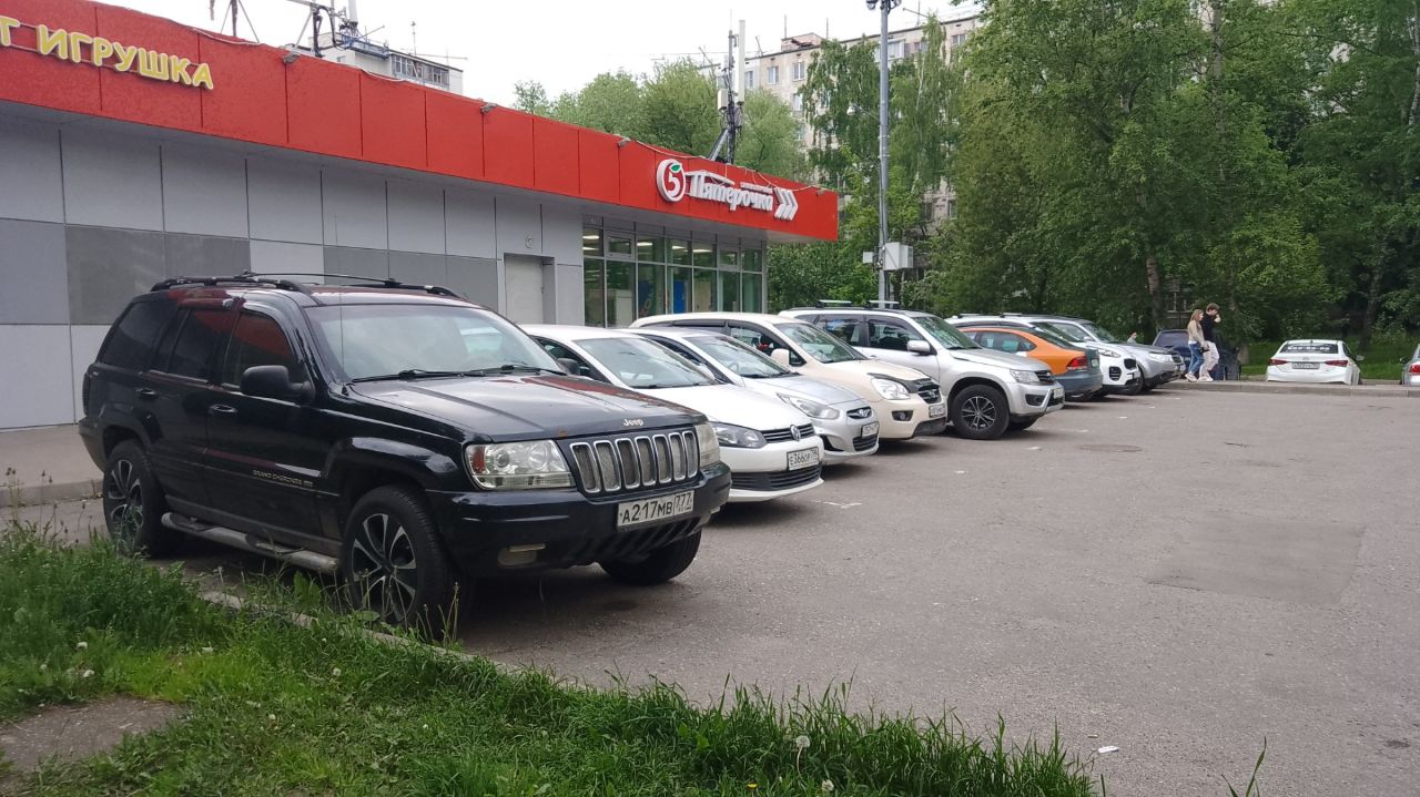 ТЦ на ул. Старый Гай, 8