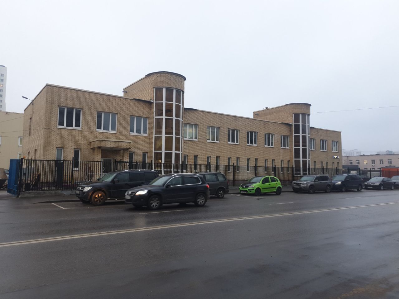 продажа помещений в БЦ на ул. Речников, 17