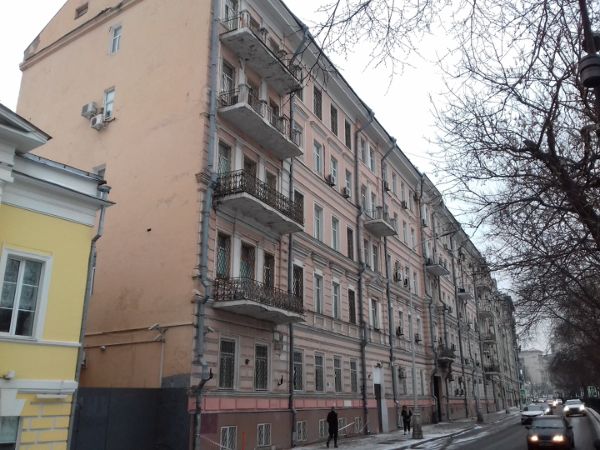 Административное здание на Рождественском бульваре, 15