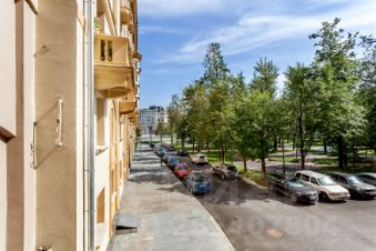 2-комн.кв., 85 м², этаж 2