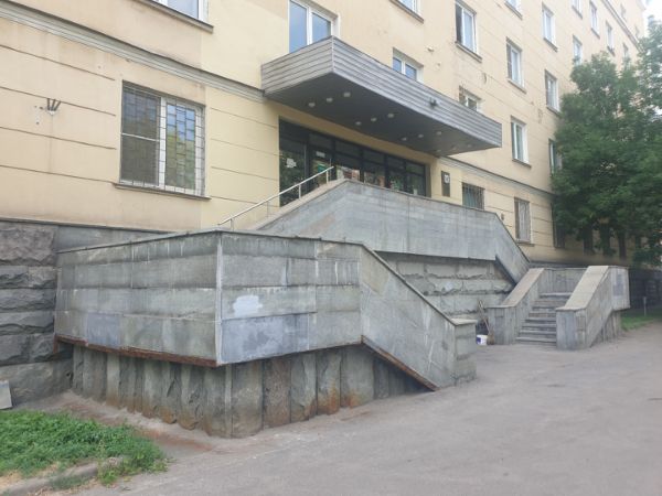 Отдельно стоящее здание на ул. Октябрьская, 4к2