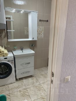 2-комн.кв., 65 м², этаж 10