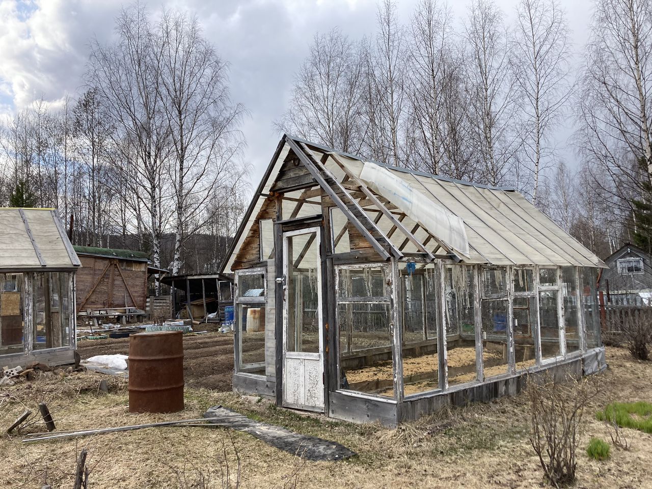 Купить загородную недвижимость на улице 9-я Садовая в садовое товарищество  Каменный Цветок в городе Губаха, продажа загородной недвижимости - база  объявлений Циан. Найдено 1 объявление