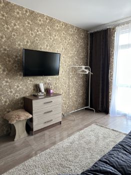 1-комн.кв., 42 м², этаж 18