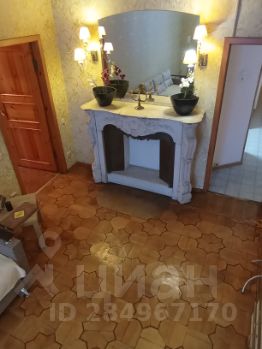 3-комн.кв., 90 м², этаж 2