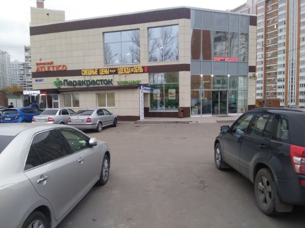 Торговый центр на ул. Речная, 3А