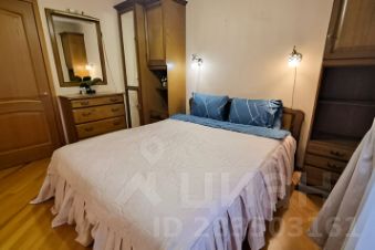 2-комн.кв., 50 м², этаж 10