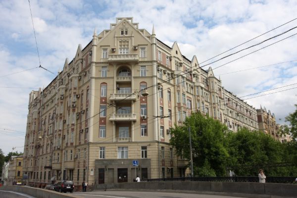 Административное здание на ул. Новая Басманная, 10с1