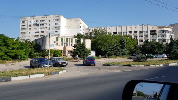 Отдельно стоящее здание на проспекте Героев Сталинграда, 56