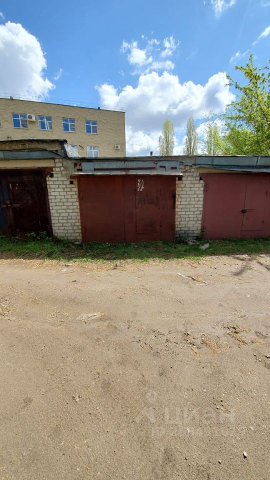 Гараж в Липецке, площадь 22 кв.м, кирпичное строение, удобный подъезд, рядом жилой дом, хорошее состояние