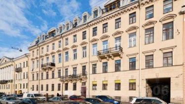 2-комн.кв., 81 м², этаж 3