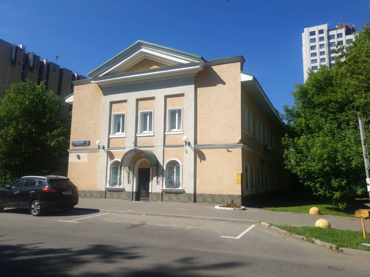 продажа помещений в БЦ на ул. Литвина-Седого, 4с1